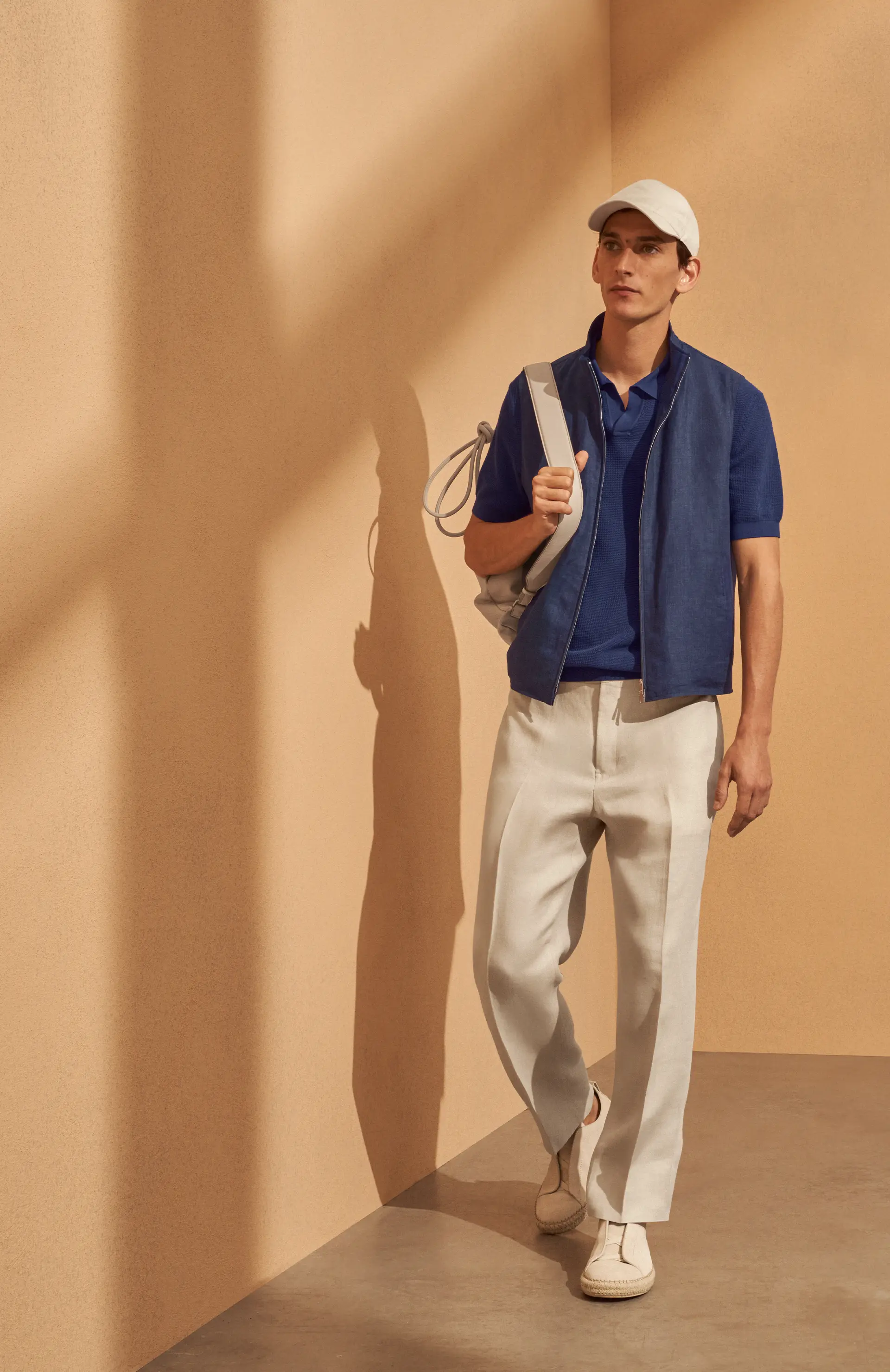 男士旅行服饰:服装,行李箱和旅行包袋| zegna(杰尼亚) cn