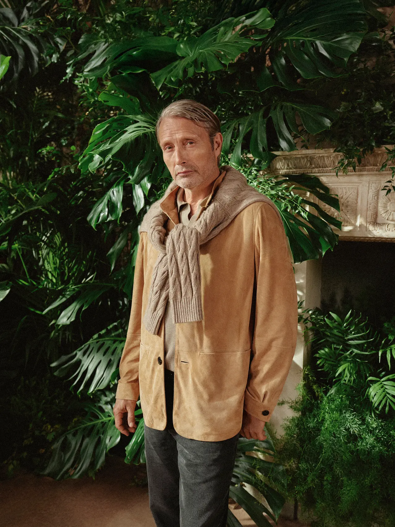 Mads Mikkelsen in the SECONDSKIN Conte Jacket and melange linen-cashmere-silk sweater, ZEGNA SS26.