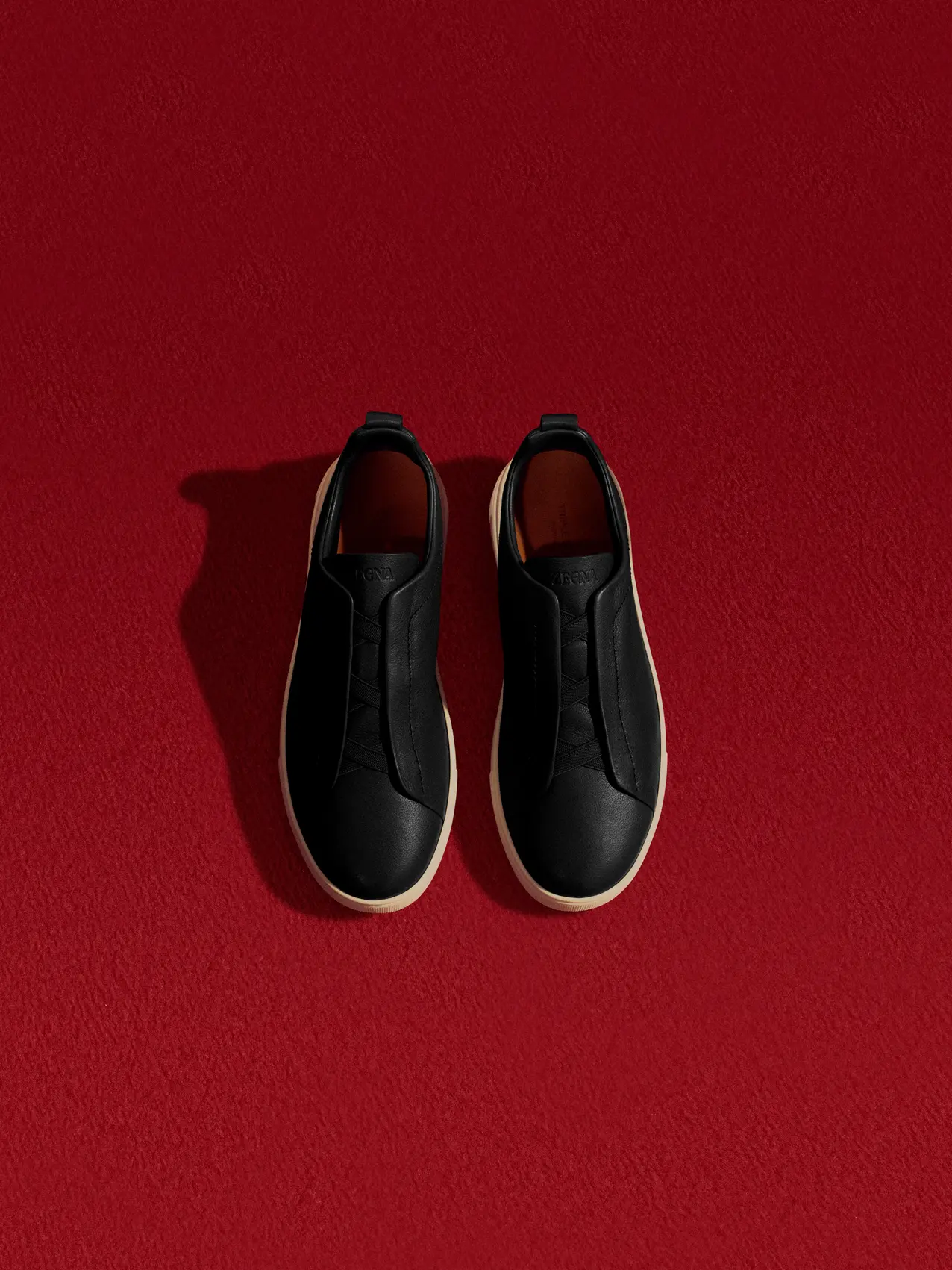 ZEGNA 2025 秋冬系列男士 Triple Stitch 鞋履，以高級意大利皮革精巧製作。