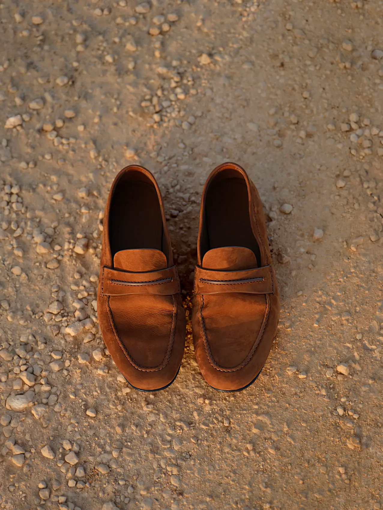 ZEGNA 2025 春夏系列男士 Mocassin 絨面便鞋，以意大利皮革精製而成。