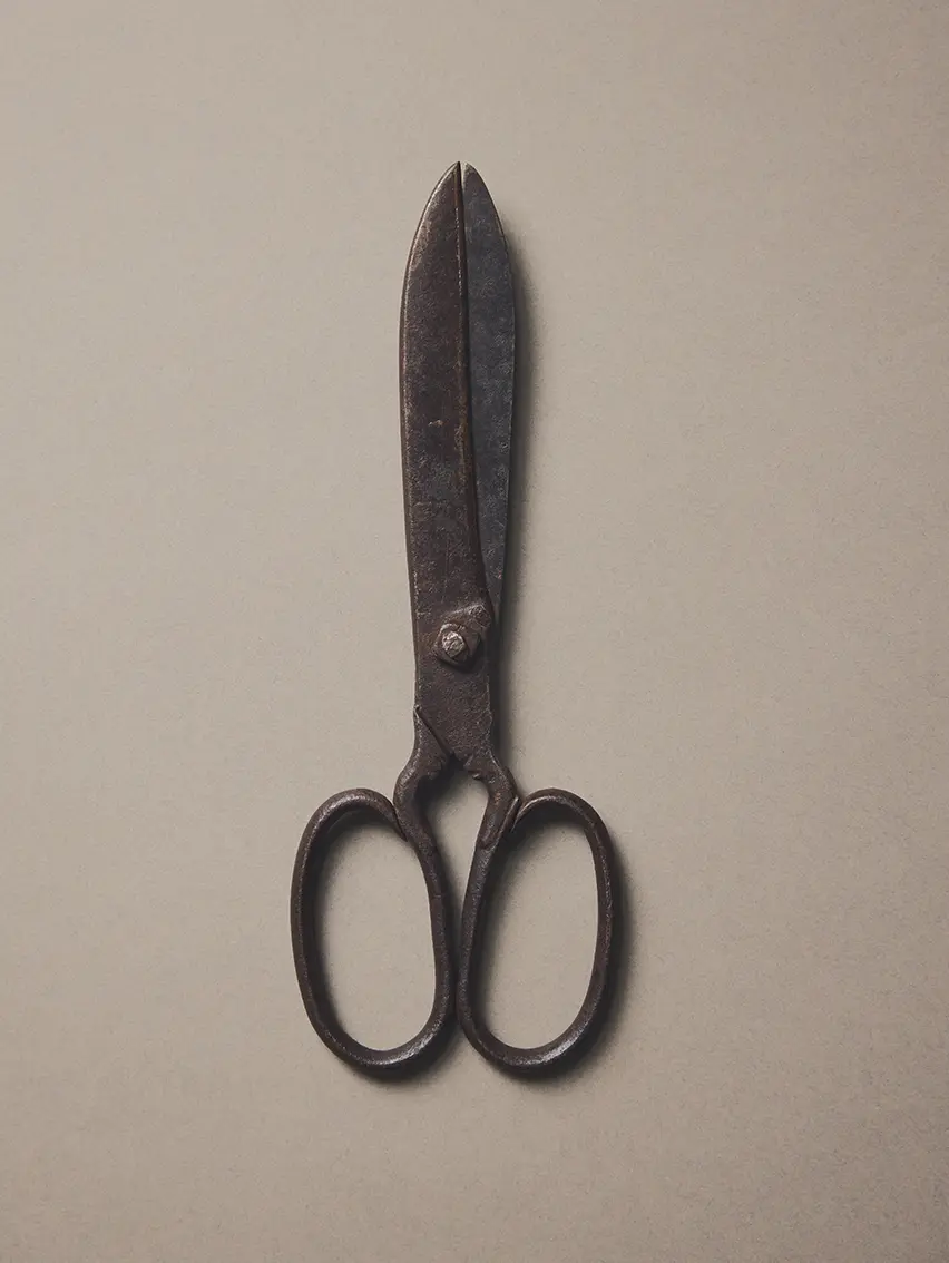 A historical object from the Ermenegildo Zegna Archive.