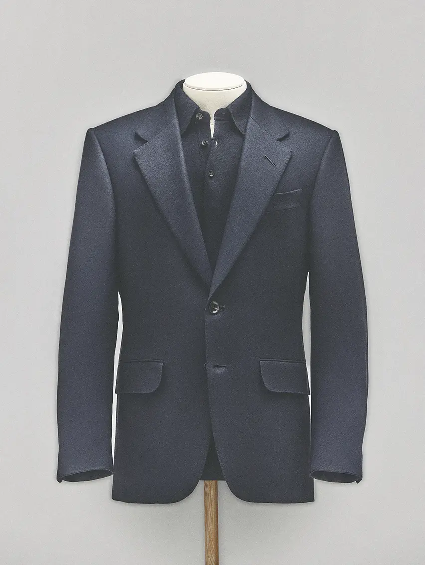ZEGNA Torino style men's jacket in Vellus Aureum wool on mannequin.