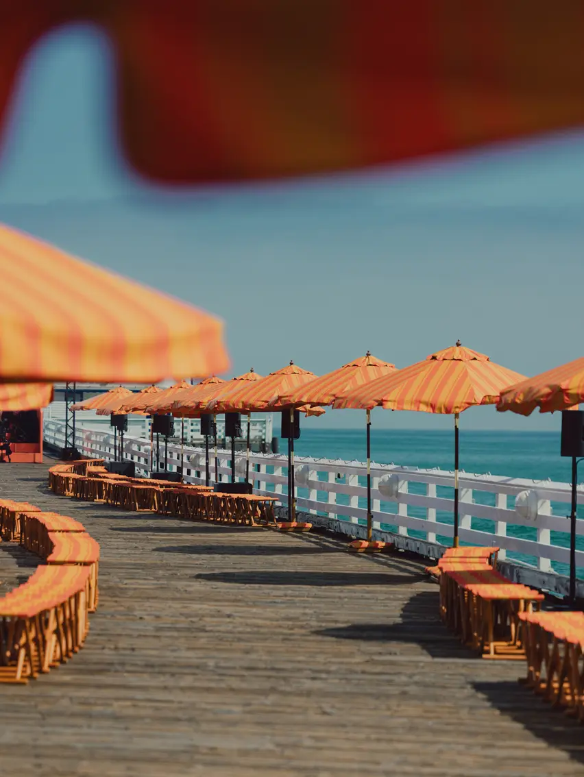 Runway with parasols – Set for the ZEGNA Spring/Summer 2027 fashion show in LA.