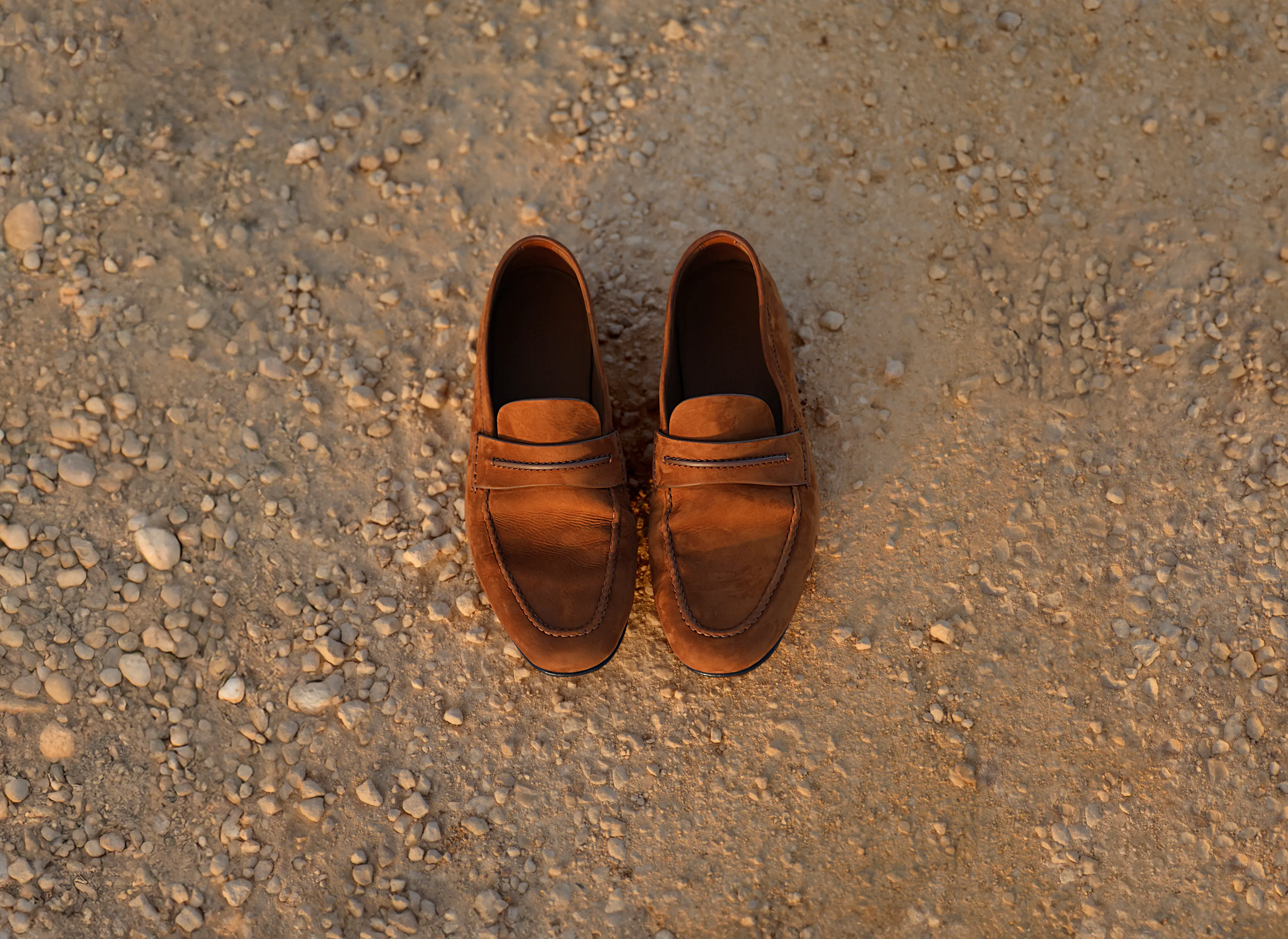 Mocassin 男士麂皮乐福鞋,源自 ZEGNA(杰尼亚)2025 春夏系列,采用优质意大利皮革精心打造。