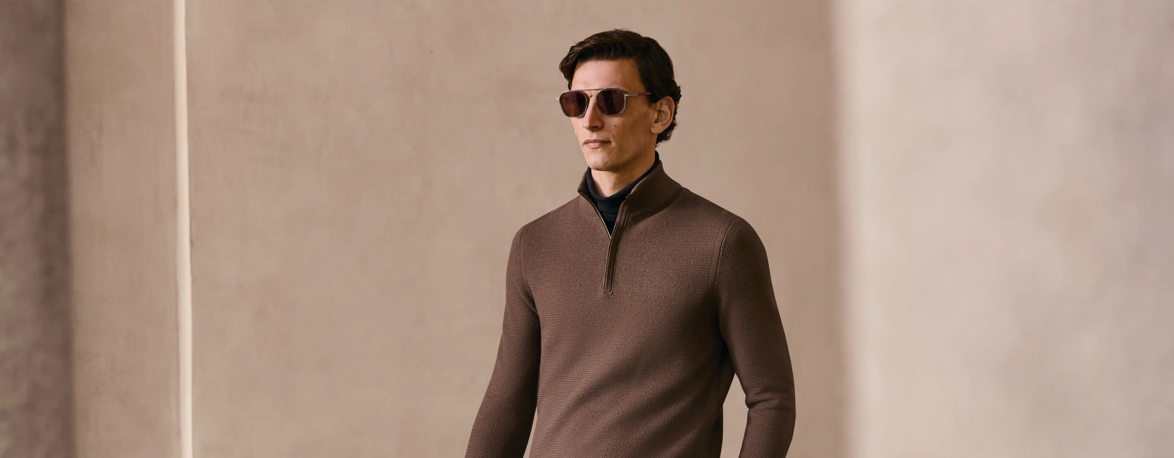 ZEGNA(杰尼亚)FW25 系列高级针织衫打造的高级男装造型。