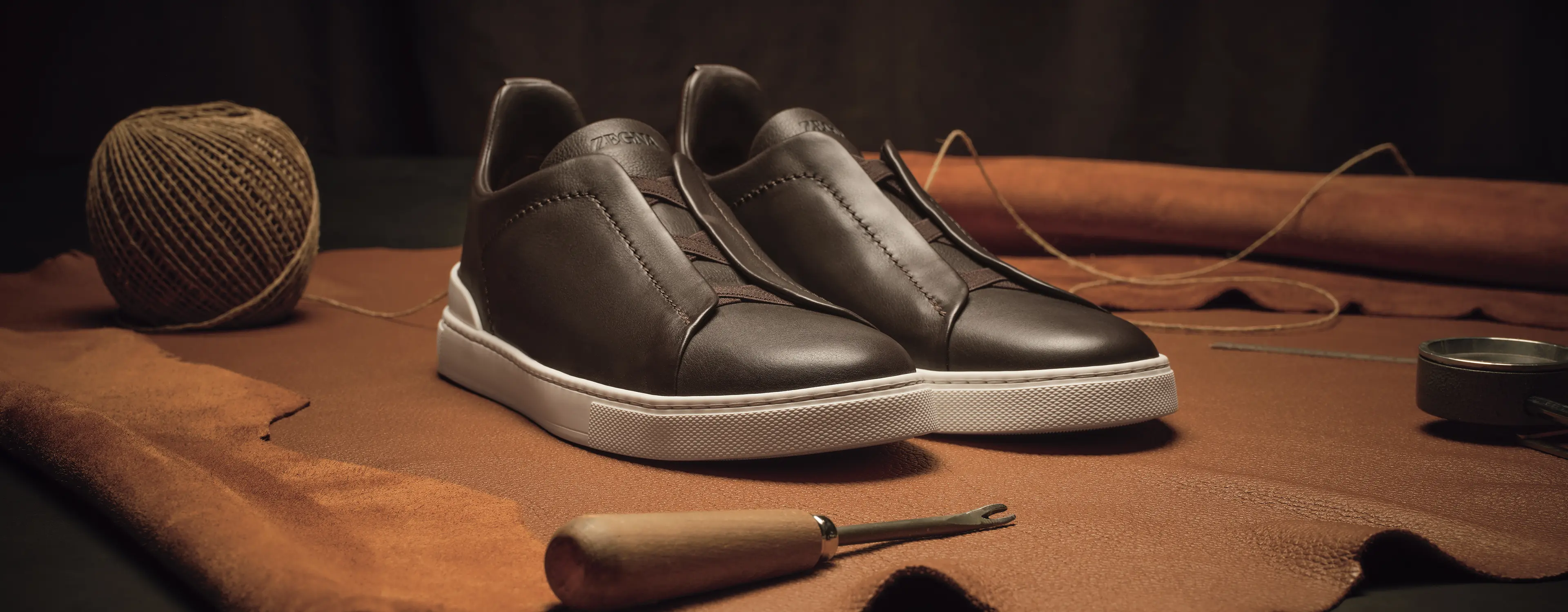 ZEGNA(杰尼亚)Triple Stitch™ 男士棕色 SECONDSKIN 皮革运动鞋。