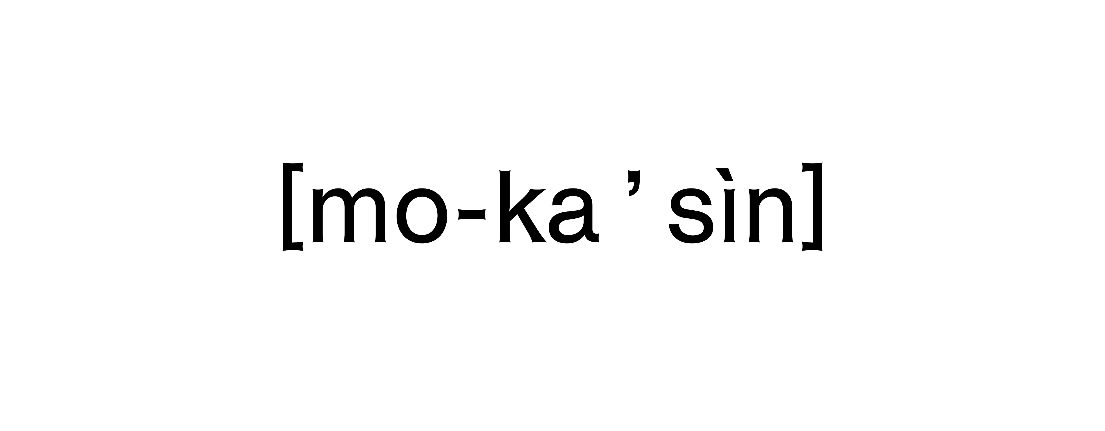 Phonetic pronunciation of ZEGNA’s Mocassin loafer: [mo.ka'sin].